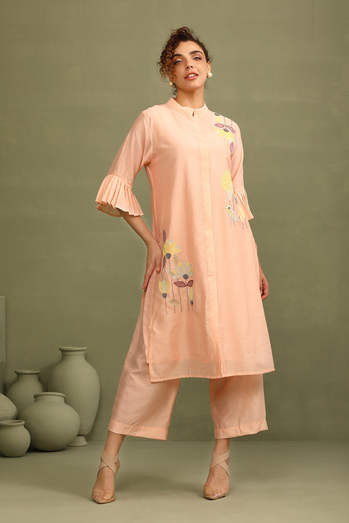 Mandrin collar peach chanderi applique work kurti tunic with pallazo