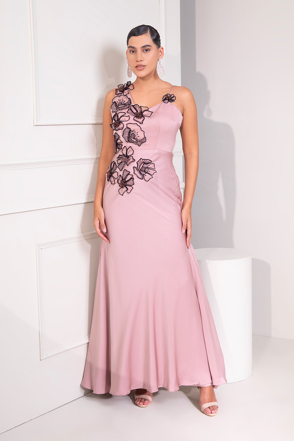 Dusty Rose fish-cut gown with 3D flower work