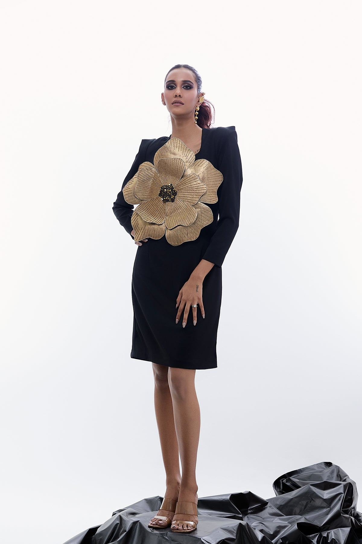 GOLDEN FLOWER SHEATH DRESS