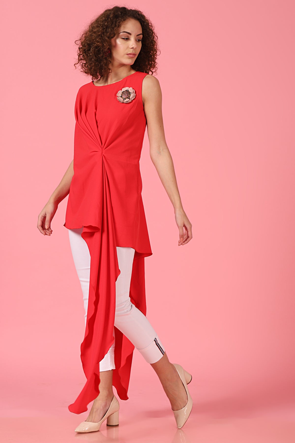 Asymmetric pink Twisted knot Top