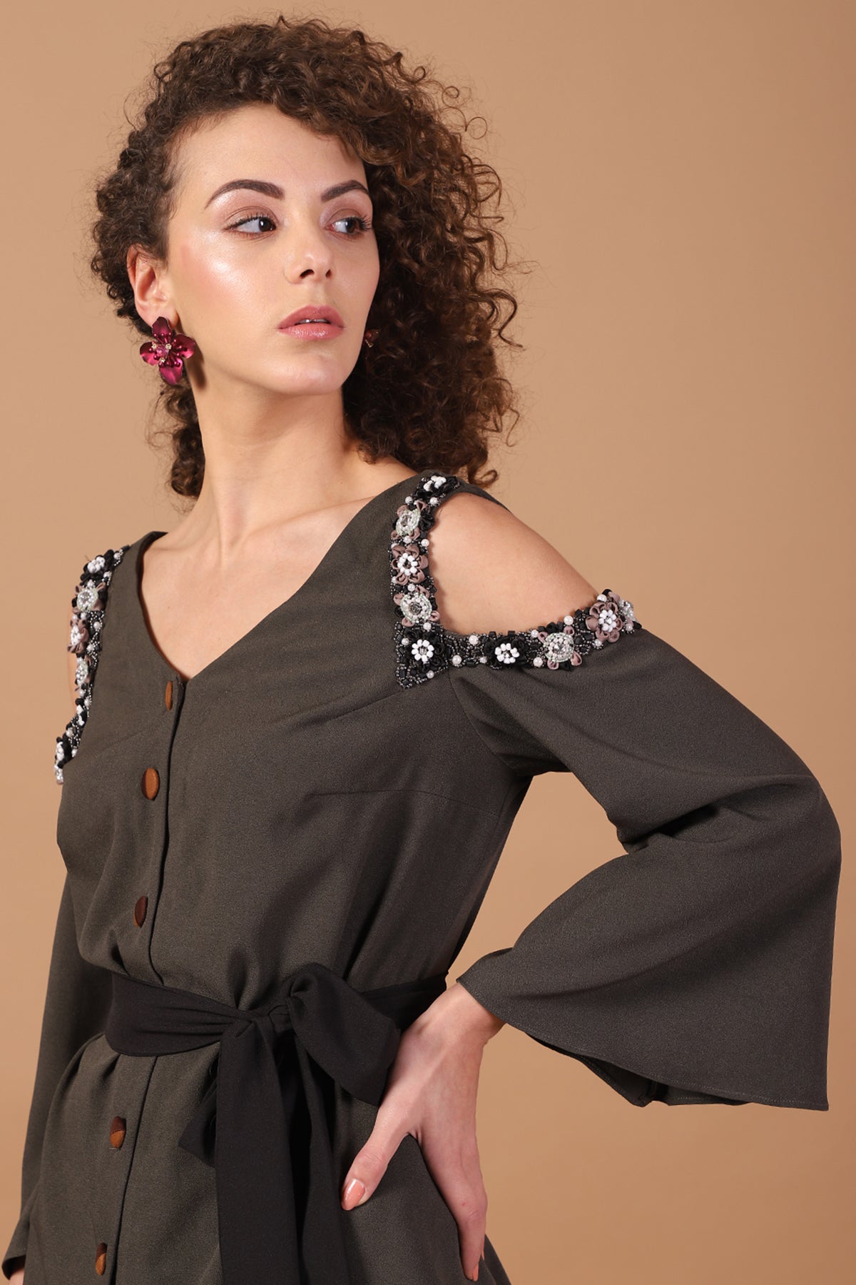 Military Cut out Sleeves Top