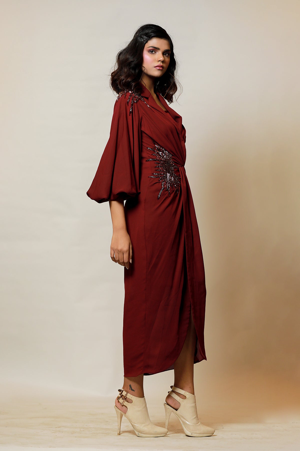 Wine lantern sleeves knot dress