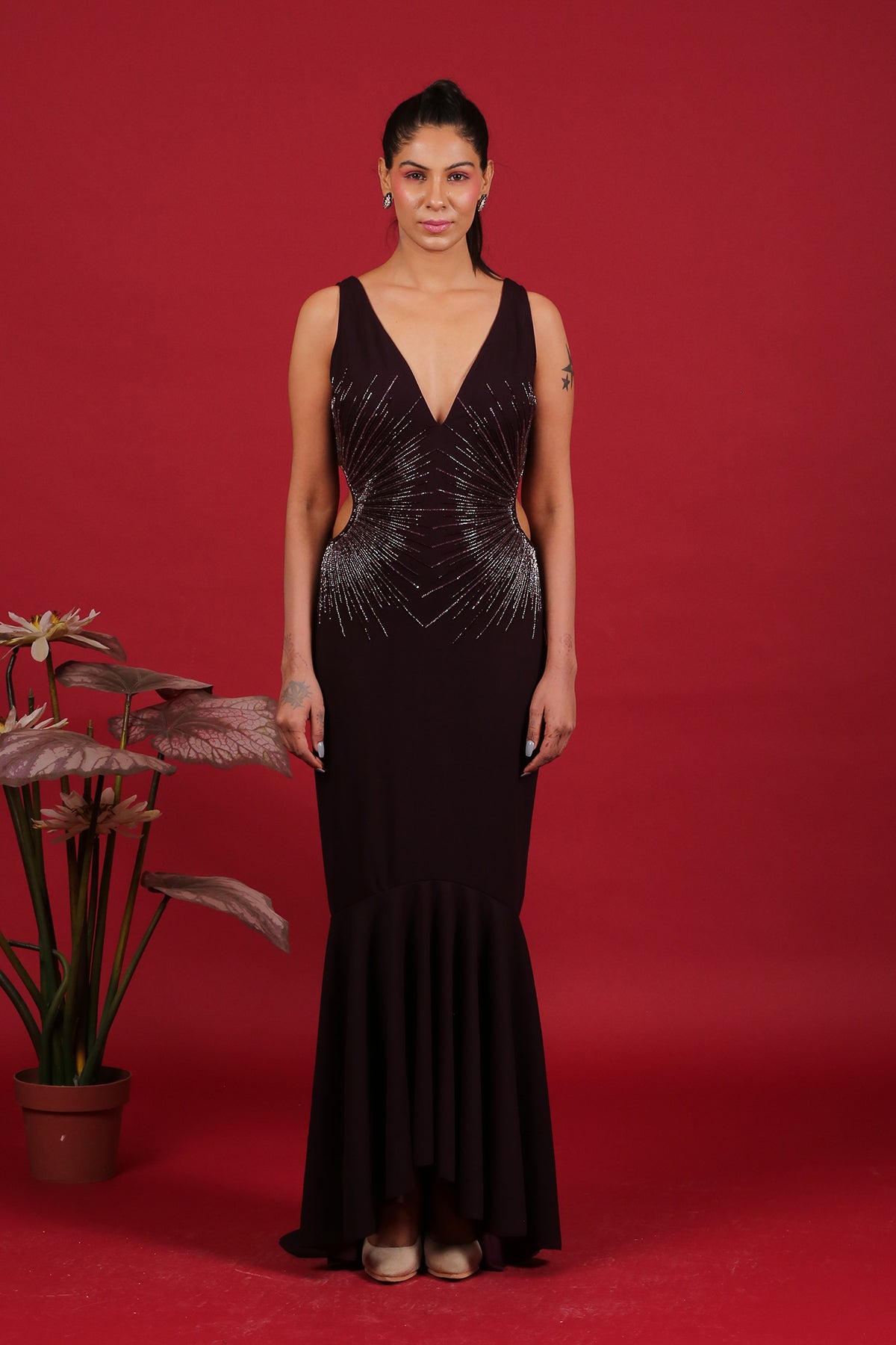 Side cut-out mermaid cocktail gown