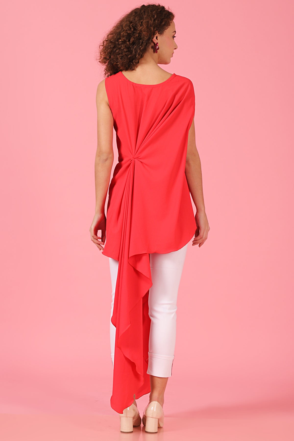 Asymmetric pink Twisted knot Top