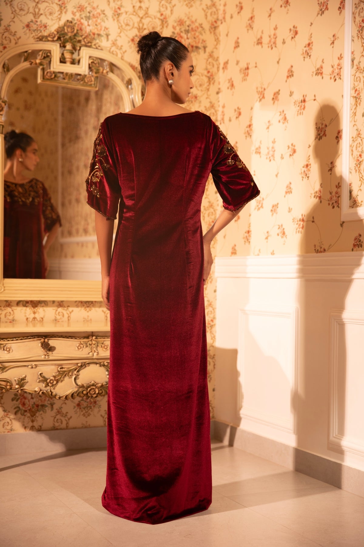 BURGUNDY BAROQUE WORK GOWN WITH SLIT
