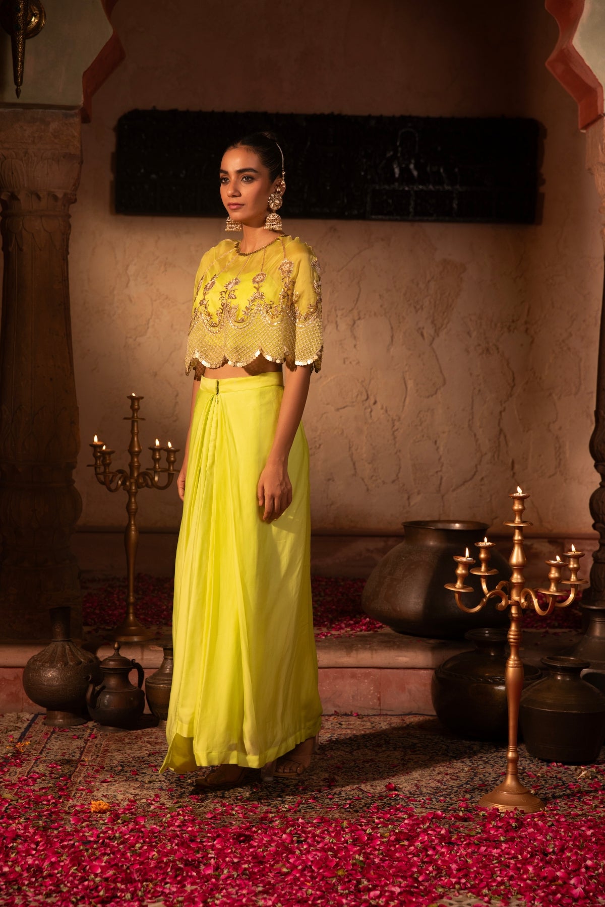 LIME SCALOOP CAPE PLEATED SKIRT SET