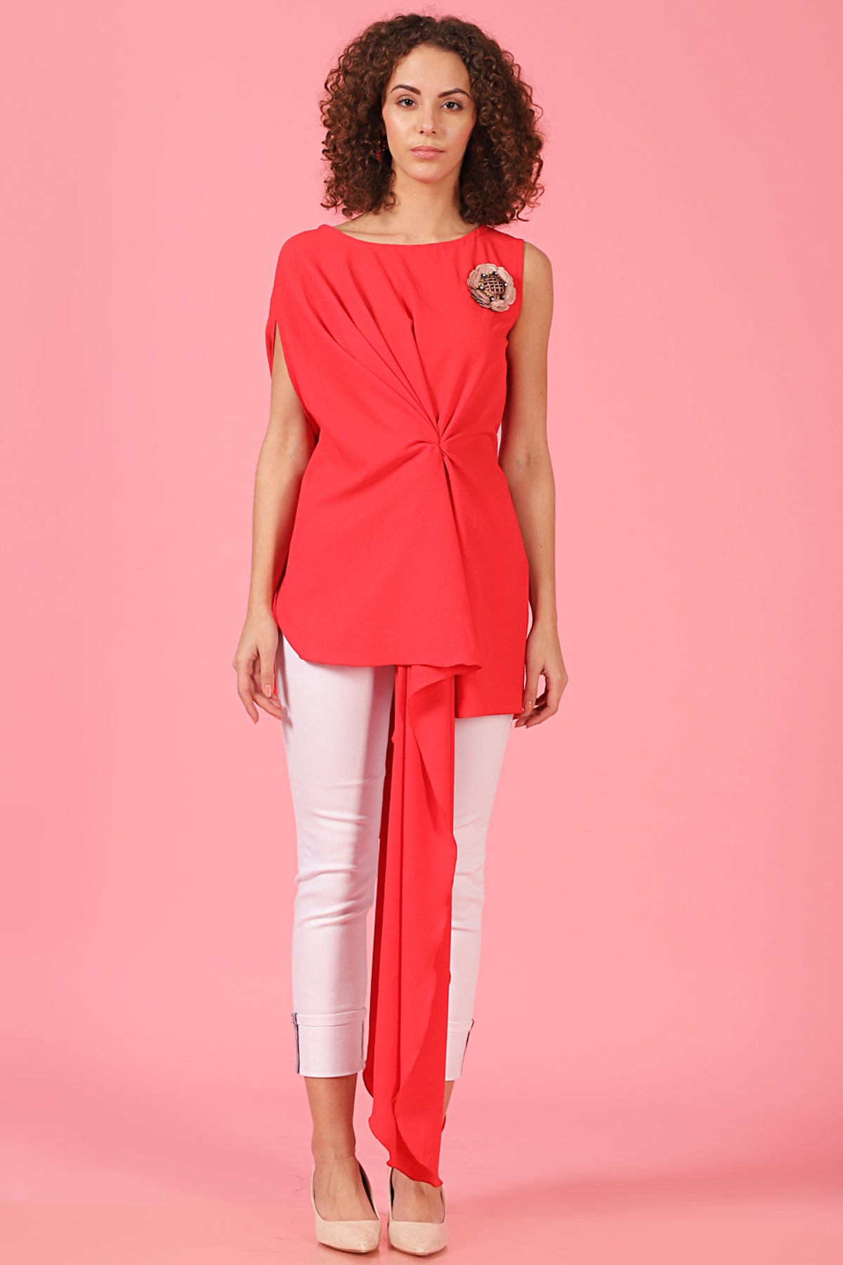 Asymmetric pink Twisted knot Top