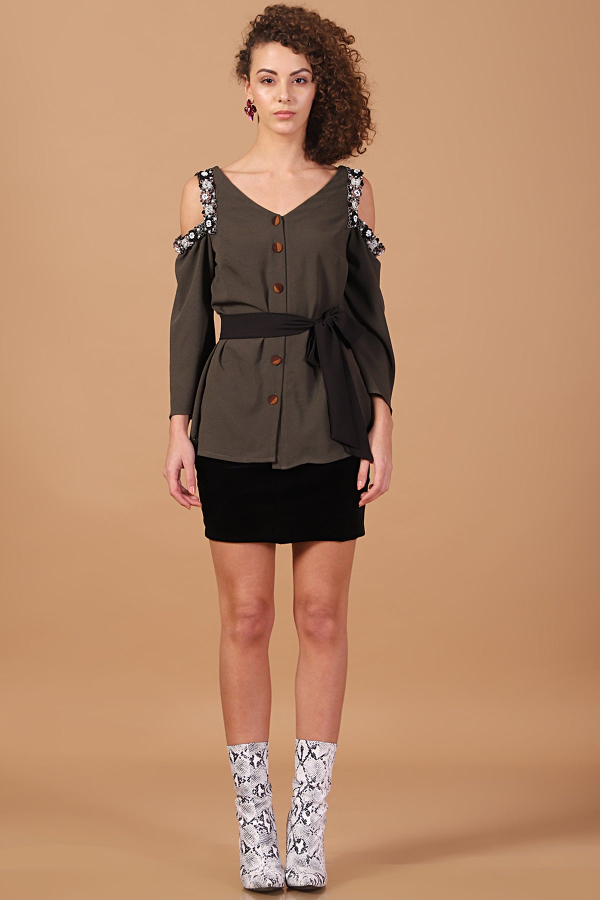 Military Cut out Sleeves Top