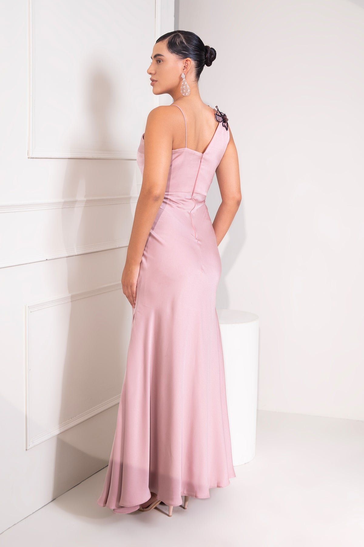Dusty Rose fish-cut gown with 3D flower work