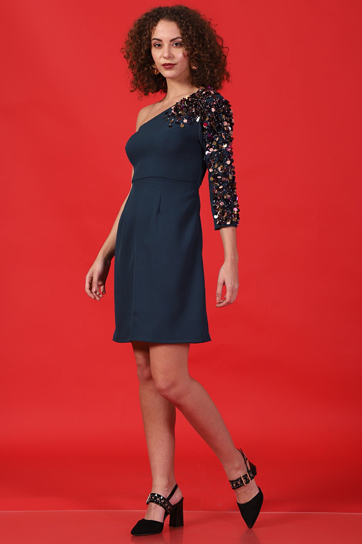 Sequin statement sleeves Fitted Dress
