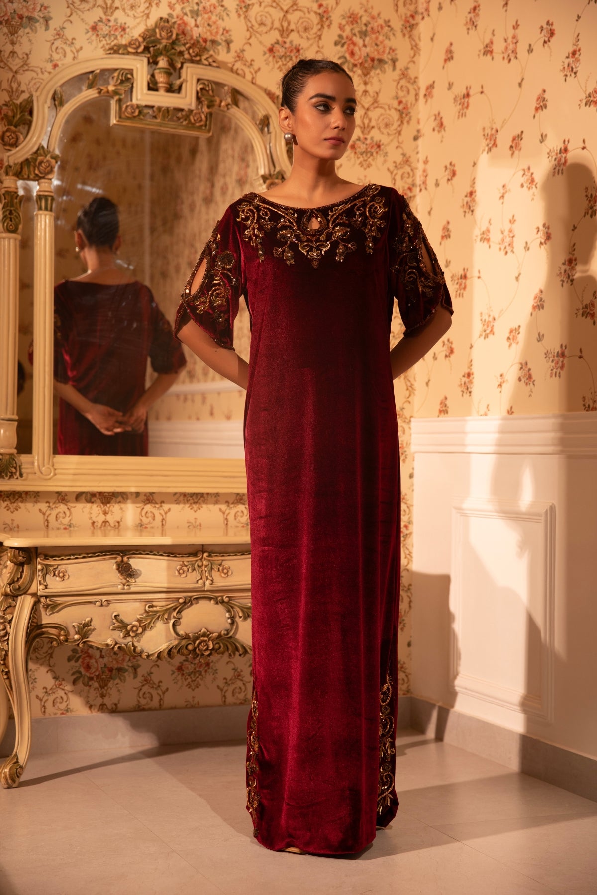 BURGUNDY BAROQUE WORK GOWN WITH SLIT