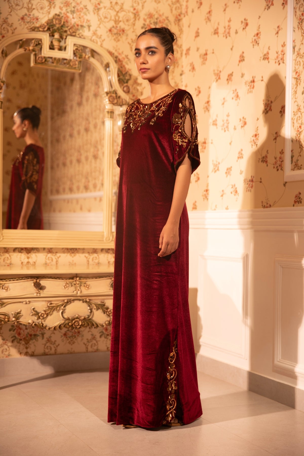 BURGUNDY BAROQUE WORK GOWN WITH SLIT