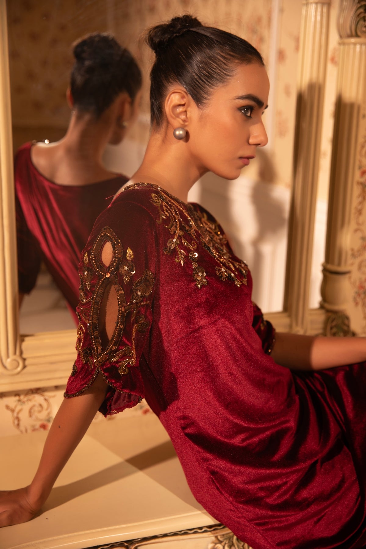 BURGUNDY BAROQUE WORK GOWN WITH SLIT