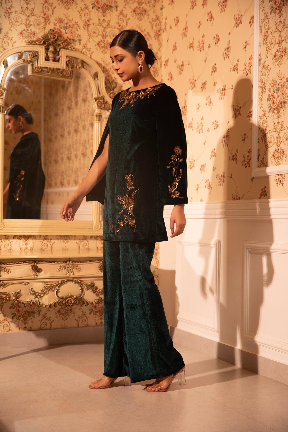 EMERALD BAROQUE WORK CAPE WITH PALAZZO